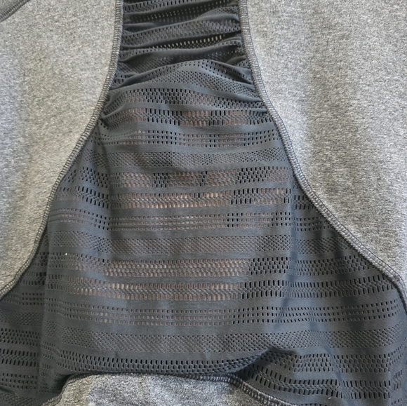 Roxy dri flight grey lightweight jacket, size large. - Picture 6 of 7